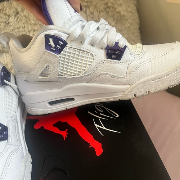 Jordan 4 metallic purple - Picture 3 of 10